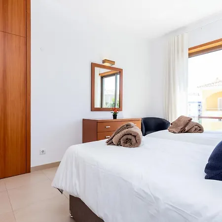 Coolhouses Burgau, Casa Da Adrica, 4 Bed Contemporary & Pool * Burgau