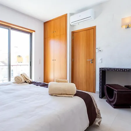 Vila Coolhouses Burgau, Casa Da Adrica, 4 Bed Contemporary & Pool Burgau