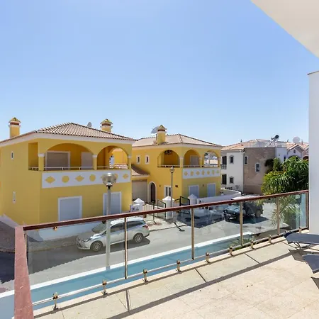 Coolhouses Burgau, Casa Da Adrica, 4 Bed Contemporary & Pool Vila *