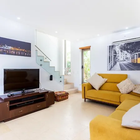 Coolhouses Burgau, Casa Da Adrica, 4 Bed Contemporary & Pool 부르가우