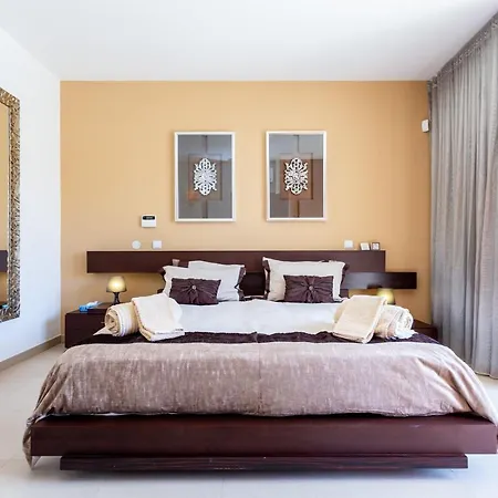 Coolhouses Burgau, Casa Da Adrica, 4 Bed Contemporary & Pool * 부르가우